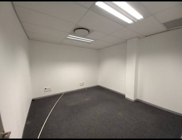 505M² OFFICE TO LET IN BRYANSTON